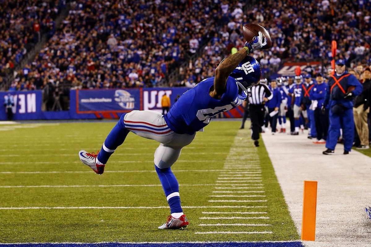 Live American football streamed on BangosPlay IPTV